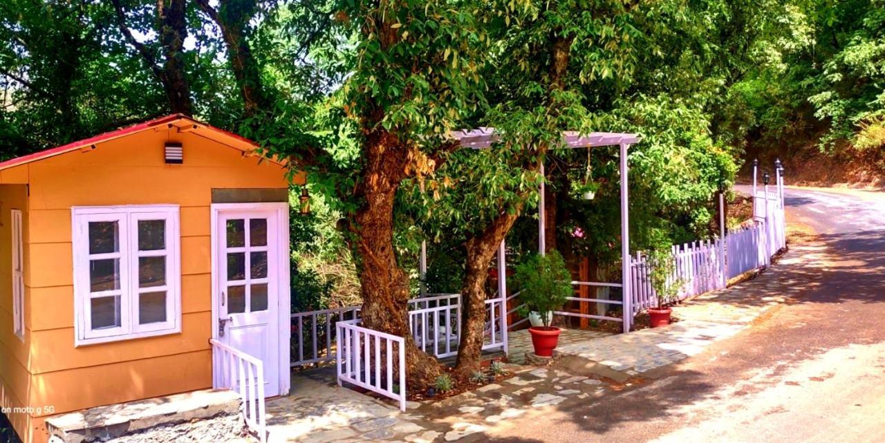 Aamod At Shoghi Luxury Cottage Resort Shimla Extérieur photo